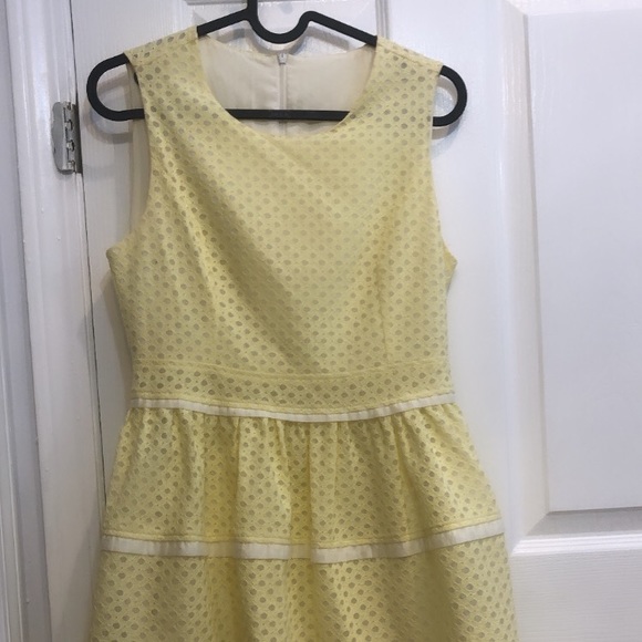 Very elegant & lovely Spring/Summer dress - Picture 2 of 6